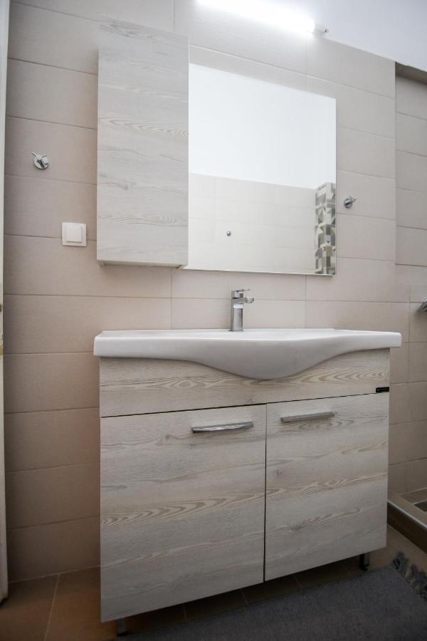 Anna Apartment Preveza Esterno foto