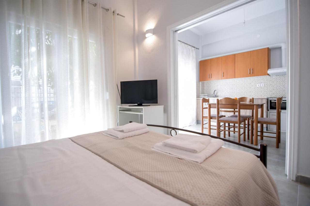 Anna Apartment Preveza Esterno foto
