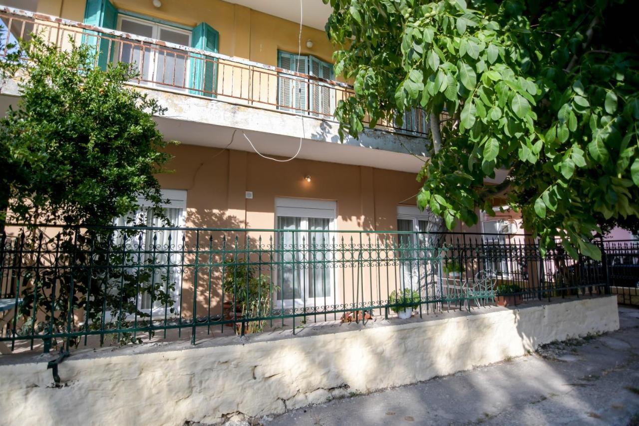 Anna Apartment Preveza Esterno foto