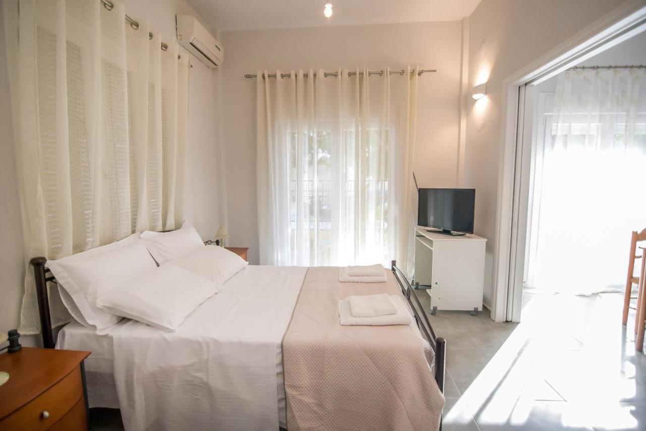 Anna Apartment Preveza Esterno foto